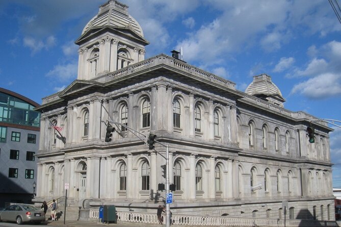 Amazing Scavenger Hunt: The Maine Event - Stop 1: Portland City Hall Clues and a Downtown Warm-Up
