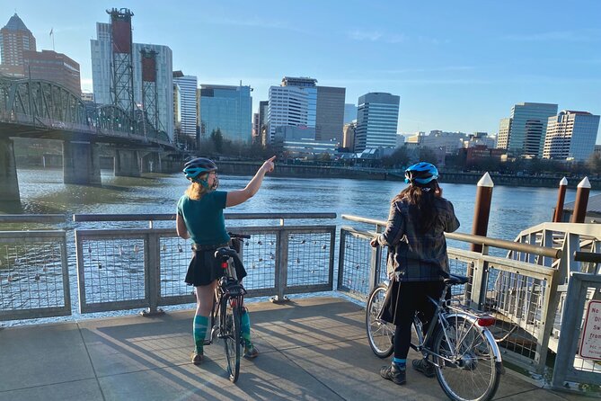 Bike Around Portland Oregon: Art, Culture, Bridges, Poetry - Getting started at 833 SE Main St: quick fit, calm start