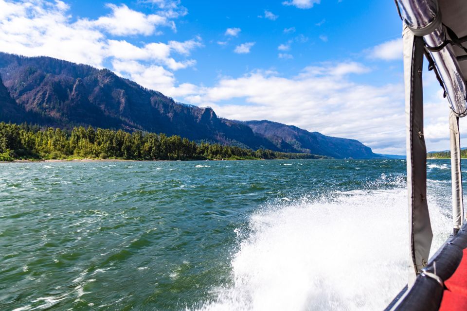 From Portland: Bigfoot Adventure 3.5-hour Jetboat Cruise - Comfort tips for an open-air, choppy ride