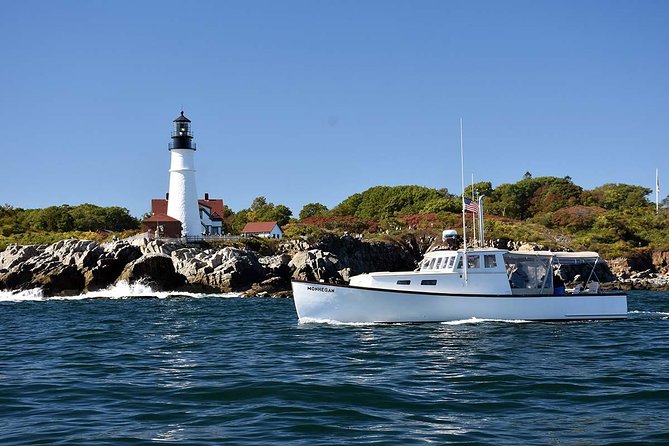 Maine Fall Foliage Private Lobster Boat Cruise with Local Drinks - Bug Light area and the weirdly fun Portland details you’ll want to photograph