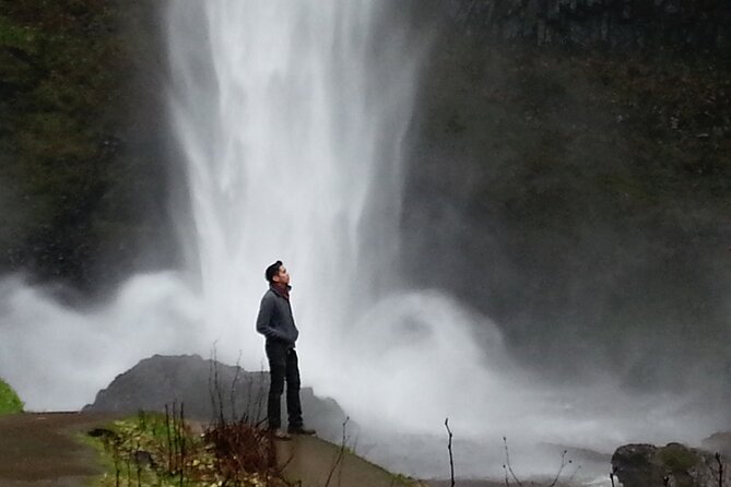 Morning Multnomah Falls and Gorge Waterfalls Tour - Hotel pickup and the Sprinter van: convenience without fuss