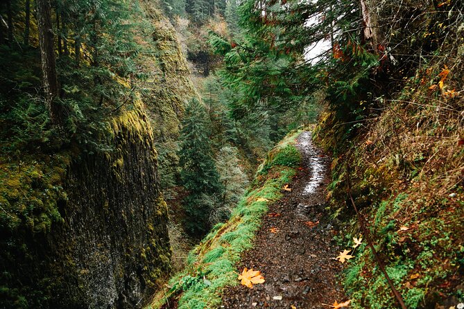 Mount Hood Loop Scenic Drive Self Guided Audio Tour - Historic Columbia River Highway, Vista House, and Multnomah Falls