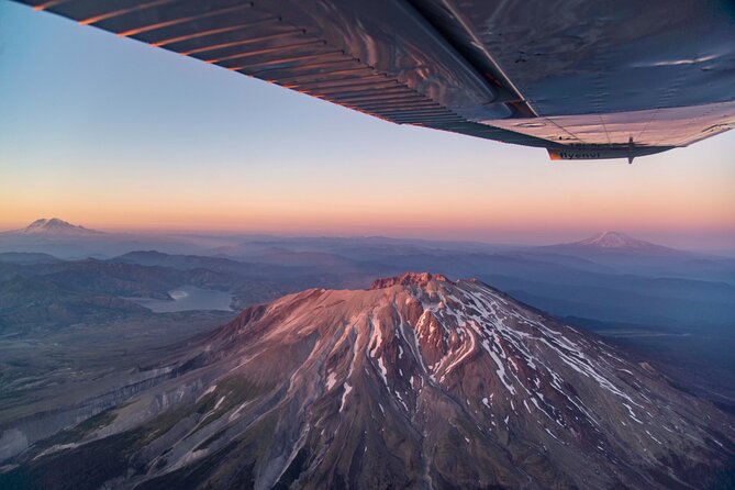 Mt. St. Helens Air Tour by Envi Adventures - Stop 1: The Columbia River Gorge from above
