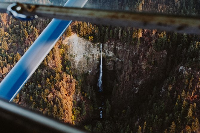 Multnomah Falls & Columbia River Gorge Tour by Envi Adventures - A quick flight that turns fast scenery into real perspective