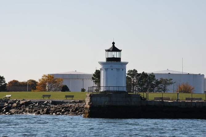 Port City Lights Cruise - Lighthouses from the right side: a practical seating move