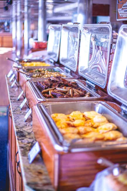 Portland: Champagne Brunch Cruise on Willamette River - The 2-hour cruise route: Portland to Milwaukie without long stops