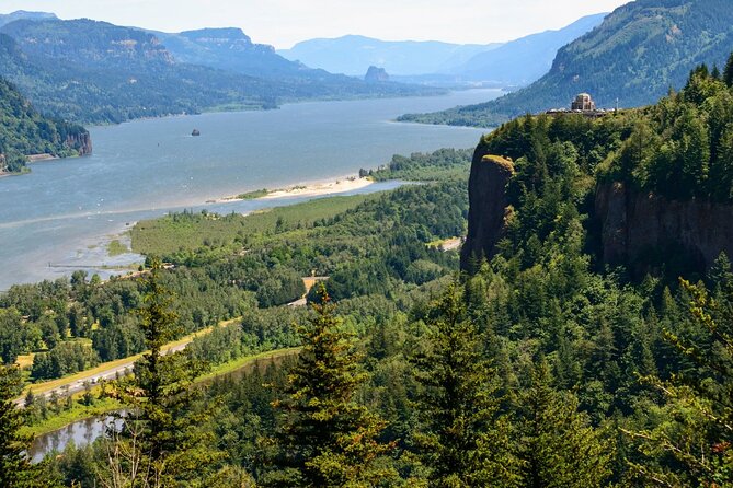 Portland City & Columbia Gorge Waterfalls: Our two best tours! - International Rose Test Garden: Smell the Roses, Then Spot Mt. Hood
