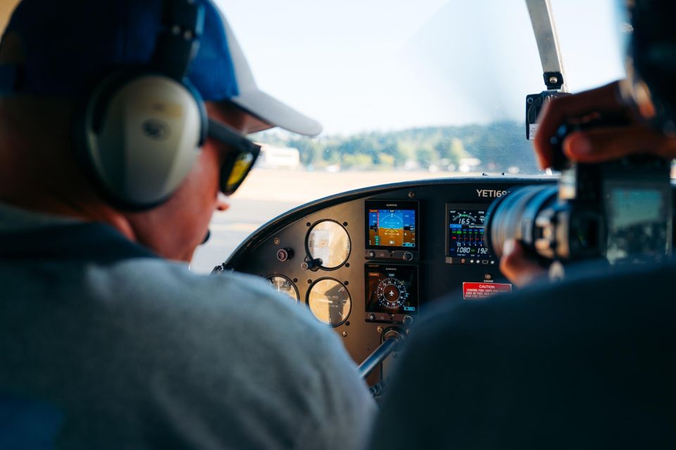 Portland: Columbia Gorge Waterfalls 40-Minute Scenic Flight - First Look: Getting Airborne from Envi Adventures (Troutdale)