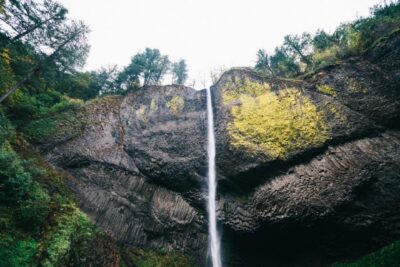 Portland: Columbia River Gorge Waterfalls Afternoon Tour - Portland Women’s Forum and Crown Point Vista House: your shortcut to understanding the Gorge