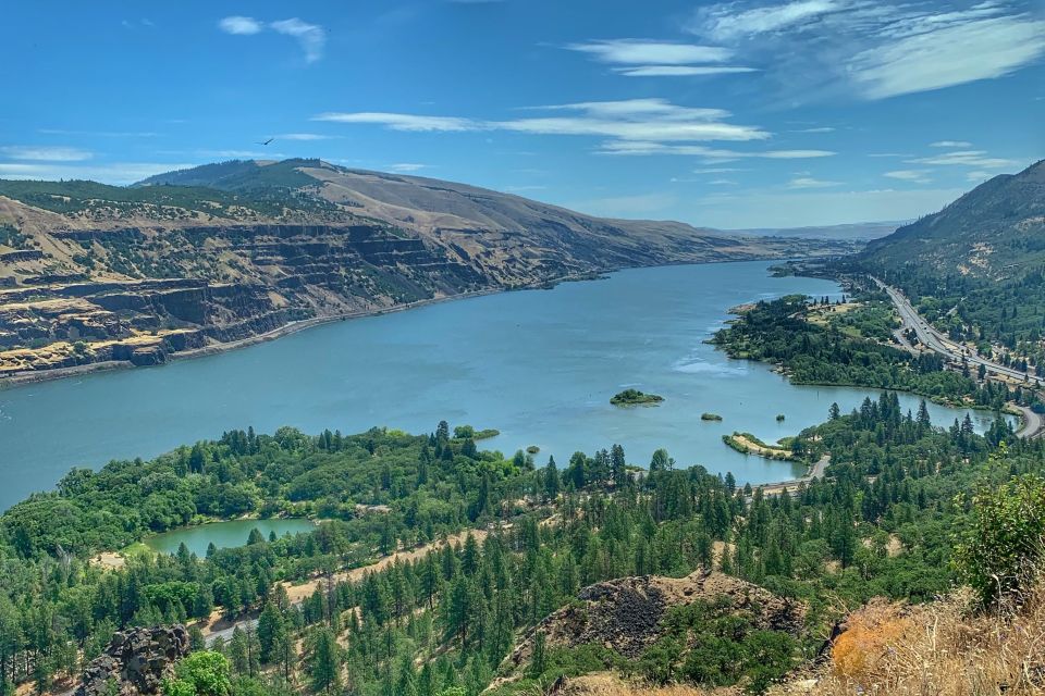 Portland: Columbia River Gorge Waterfalls Morning Tour - Portland Women’s Forum: the first viewpoint and your quick orientation