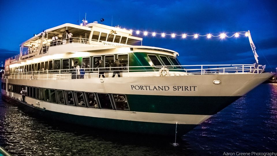 Portland: Dinner Cruise on the Willamette River - Deck Time and Live Piano: Turning Sights Into an Event