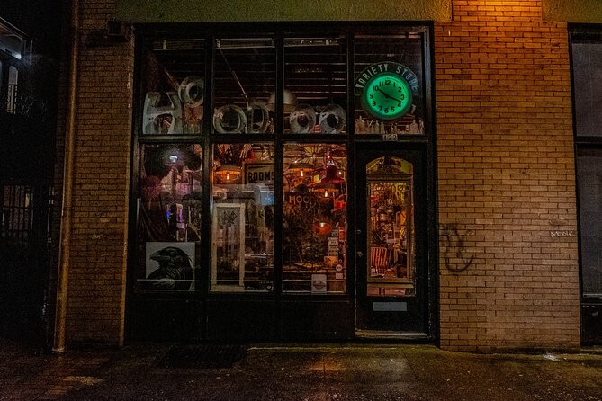 Portland: Ghosts Boos and Booze Haunted Pub Crawl - The Kelly’s Olympian Stop: Haunted Bar Energy You Can Actually Feel