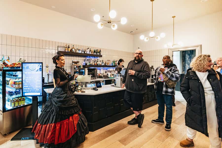 Portland: Ghosts, Poltergeists, and Psychopaths Walking Tour - Where It Starts: The Harlow Hotel Lantern Moment