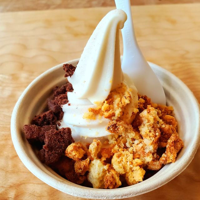 Portland: Guided Ice Cream Walking Tour with Tastings - Stop-by-Stop Flavor Highlights: From Plant-Based to Mango Sticky Rice