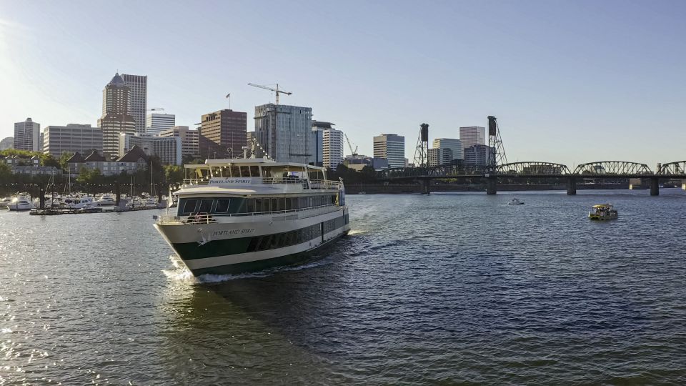 Portland: Happy Hour Sightseeing Cruise - Happy hour on the Willamette: Bar and bistro menu, plan your budget