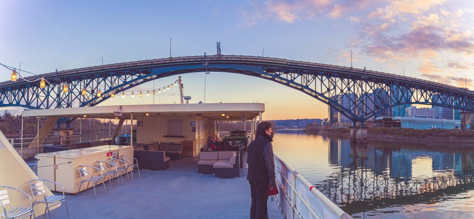 Portland: Happy Hour Sightseeing Cruise - Timing and meeting up: Get there early for an easy start