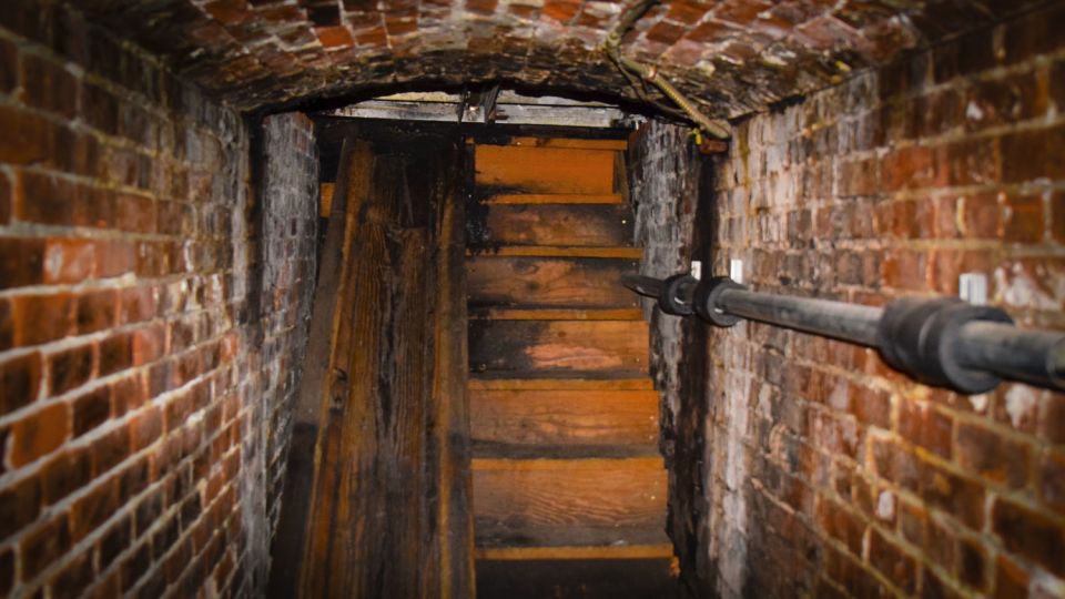 Portland: Underground Shanghai Tunnel Tour with Beer Tasting - Reviews: what consistently shows up in the vibe