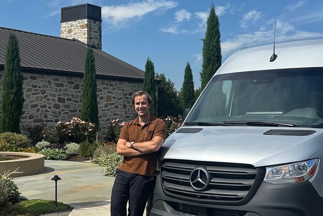 Private Oregon Wine Tour - Bring Up To 10 People - Three Wineries - Winery stop three: make your last decisions without panic