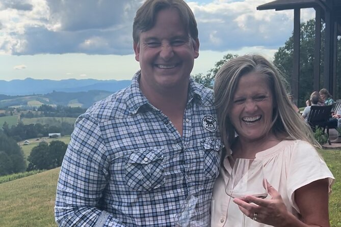 Private Oregon Wine Tour - Bring Up To 10 People - Three Wineries - What’s included: snacks, bottled water, and private transport