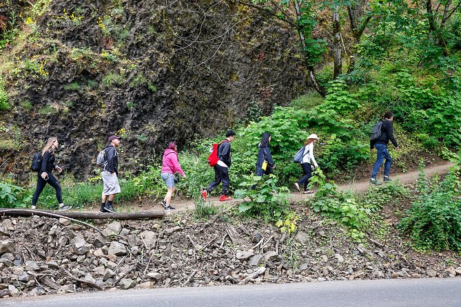 See Multnomah, two waterfalls & Vista House (Transport Included) - What the Guide Adds (From Sonya to Ben)