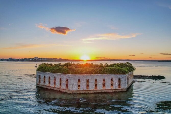 Sunset Windjammer Cruise Along the Coast of Portland Maine - How the cruise really works: crew talk, wildlife scans, and sail help