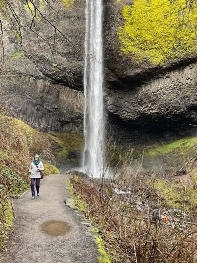 Wonderful Waterfalls of Columbia River Gorge Tour - Getting Oriented: Meet at SW Park Ave in a Peak Tours Van